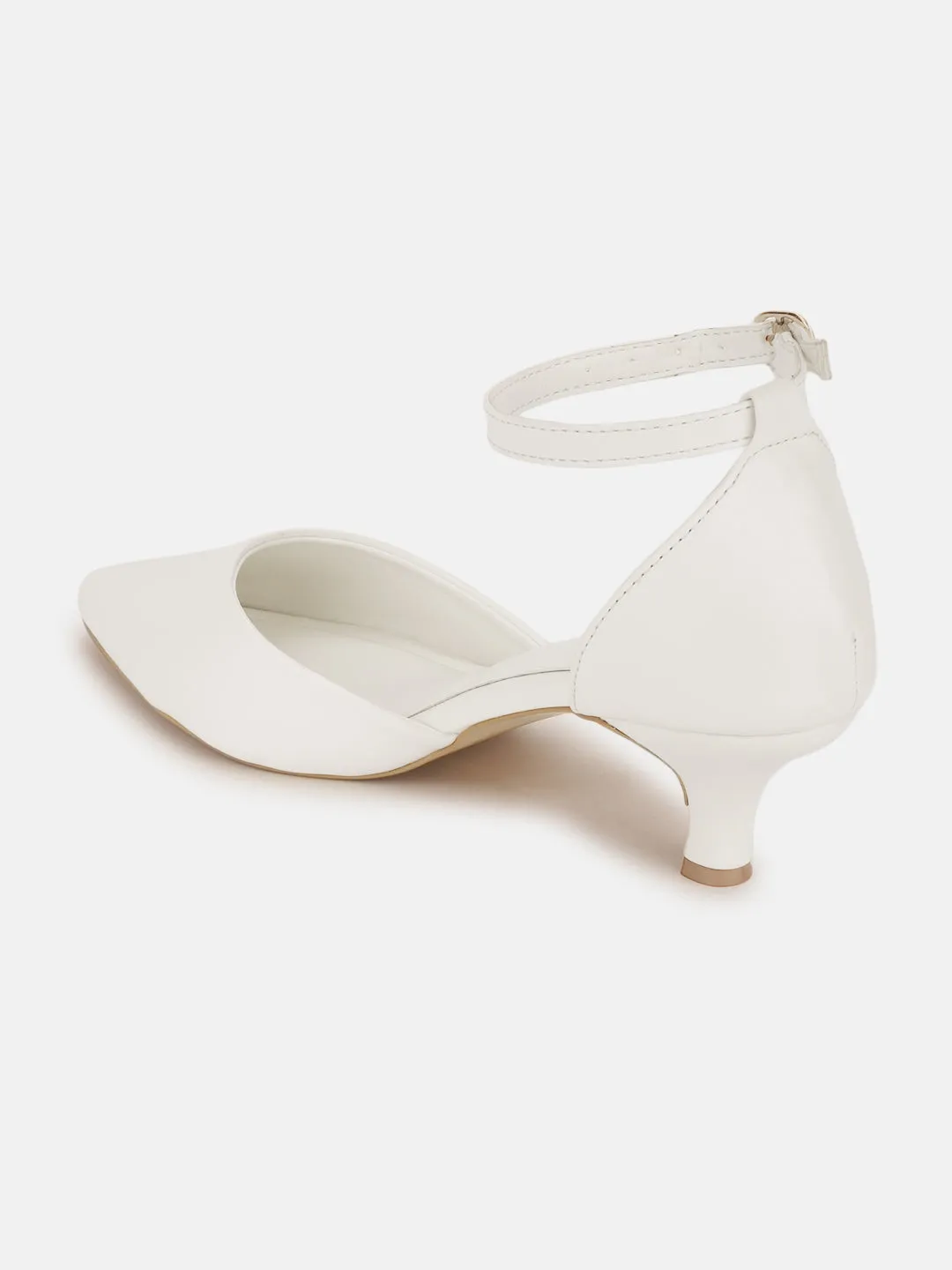 Pointed-Toe-Kitten Heel