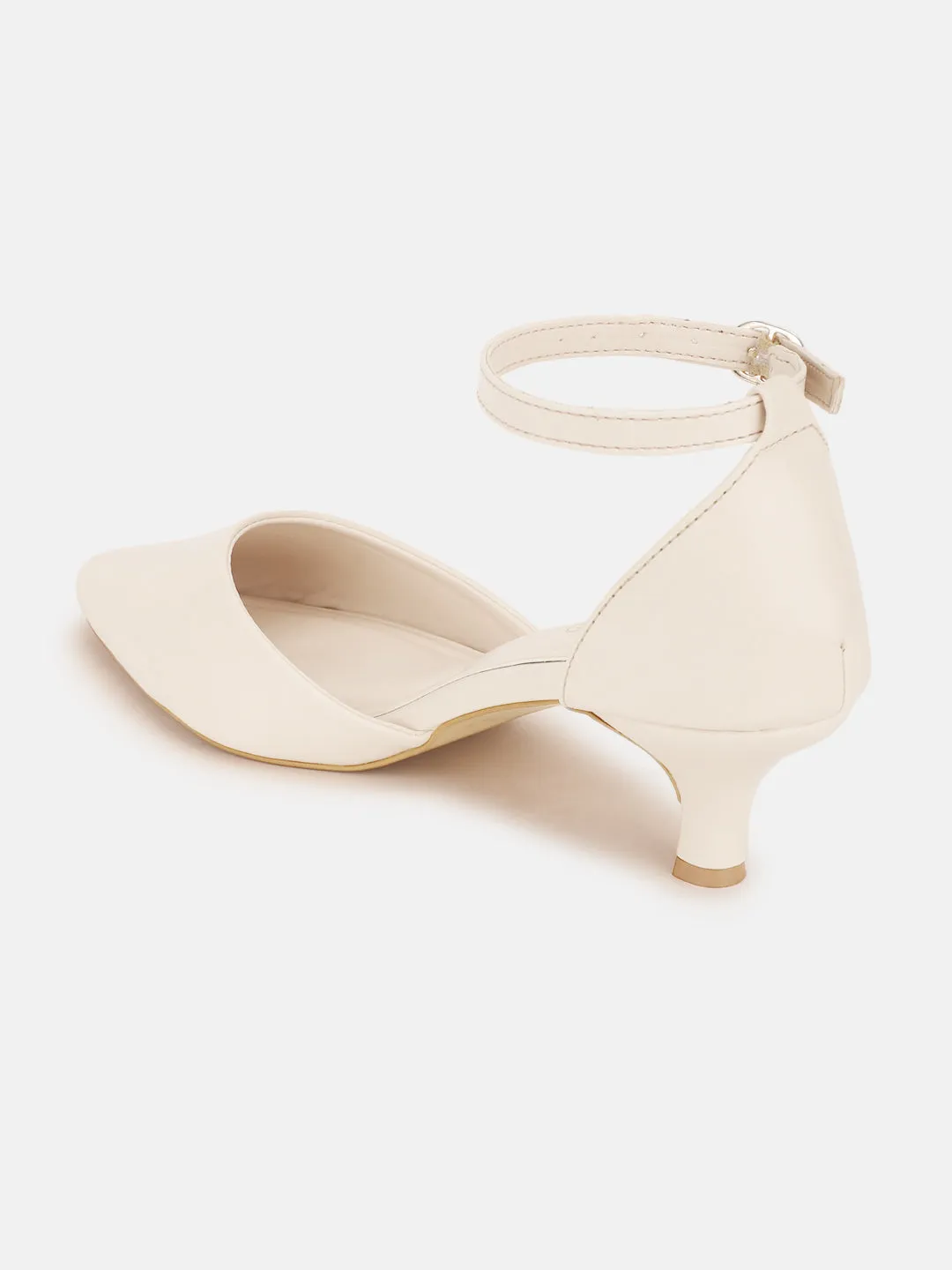 Pointed-Toe-Kitten Heel