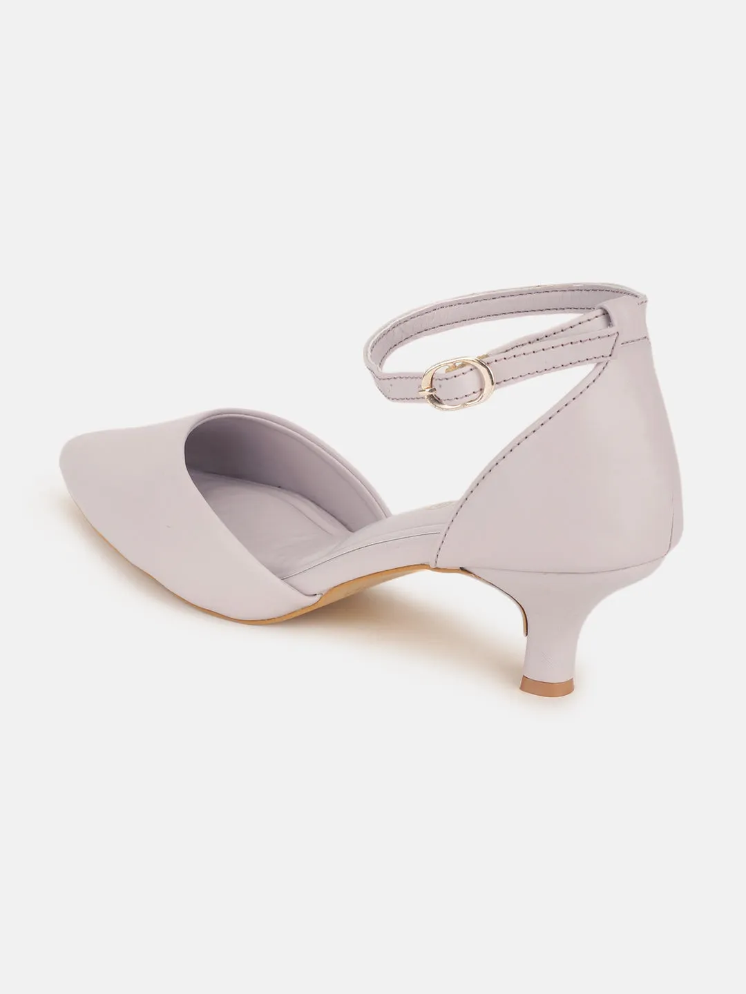 Pointed-Toe-Kitten Heel