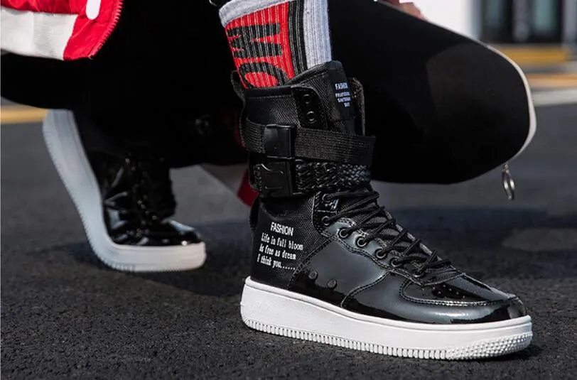 "WLS" Sneakers