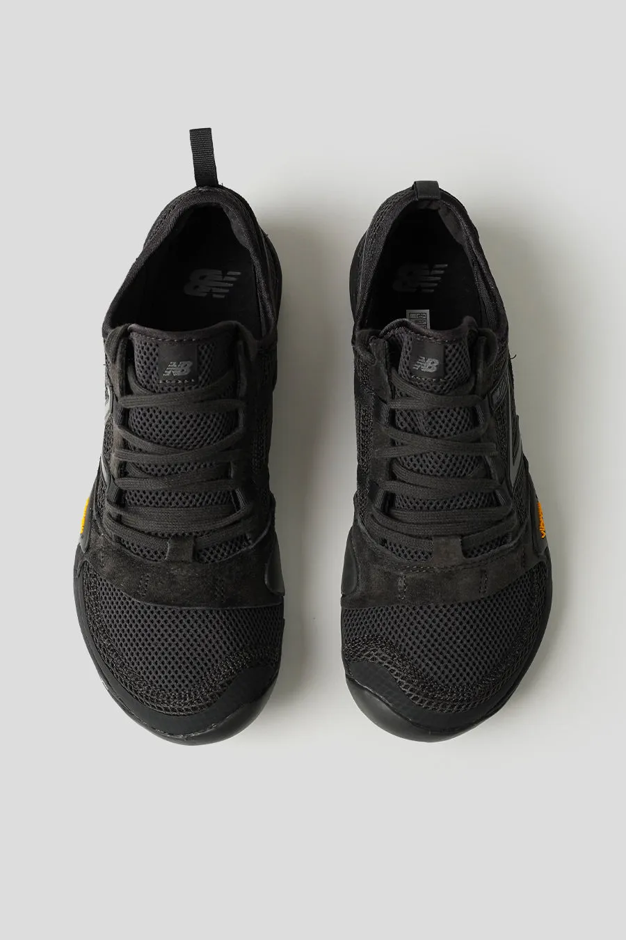 SNEAKERS MT10 BLACK ET CASTLEROCK