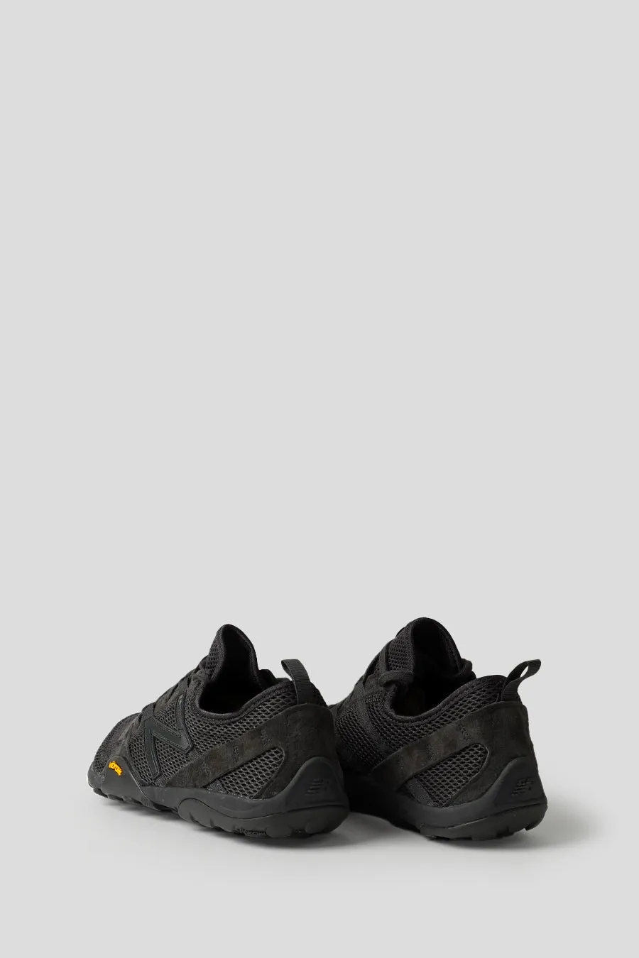 SNEAKERS MT10 BLACK ET CASTLEROCK