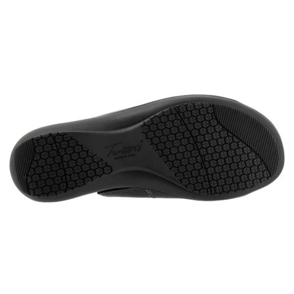 Trotters Ruthie Stitch Black Sandal (Women's)