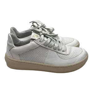 VIBAe London Bio leather sneakers, white | 39